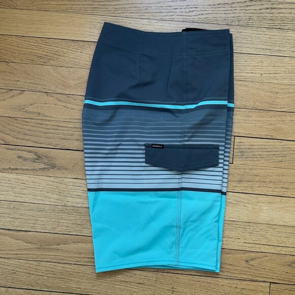 NWT O'Neill BOY'S LENNOX STRIPE 18" BOARDSHORTS - Picture 4 of 8